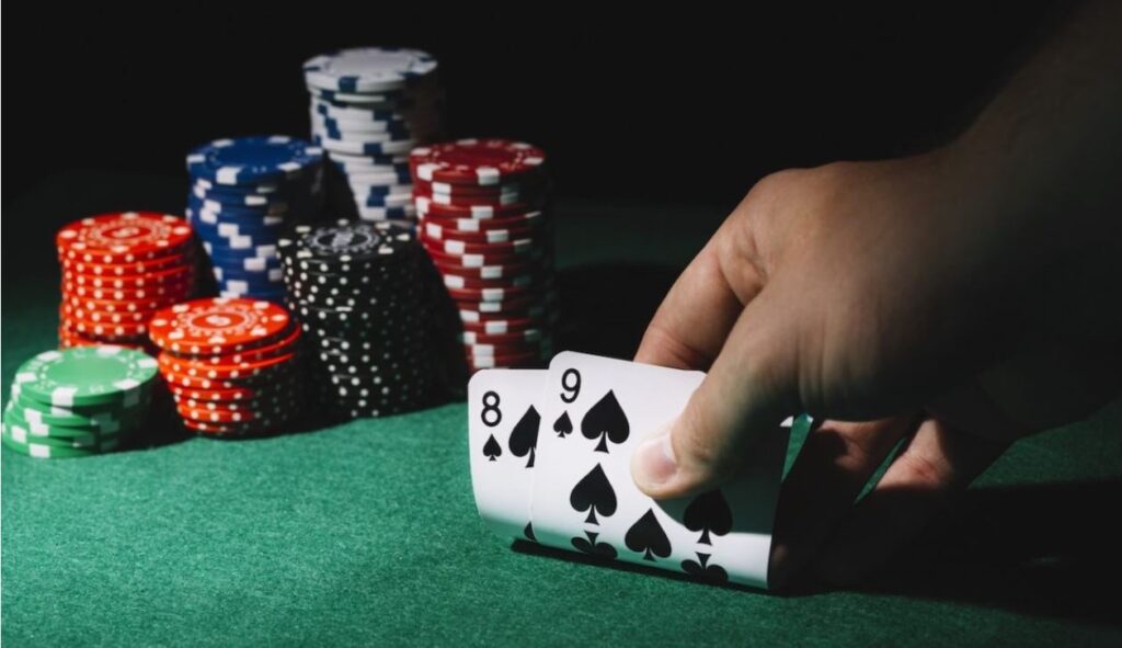 Kinh nghiệm Squeeze poker là gì
